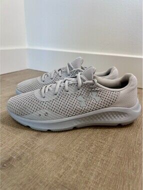 Under Armour Charged Pursuit 3 Halo Grey White Athletic Shoes Women's Size 7